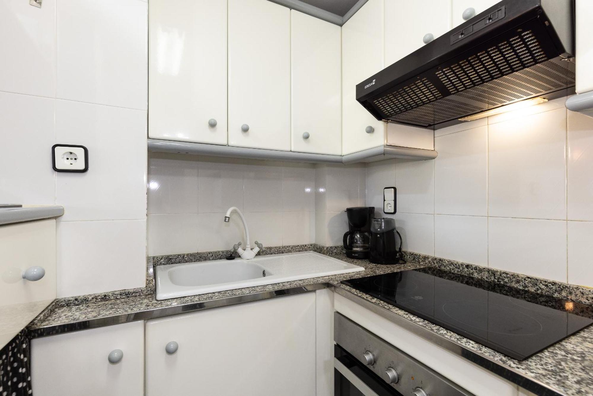 Uhc Cancun Apartments Salou Room photo